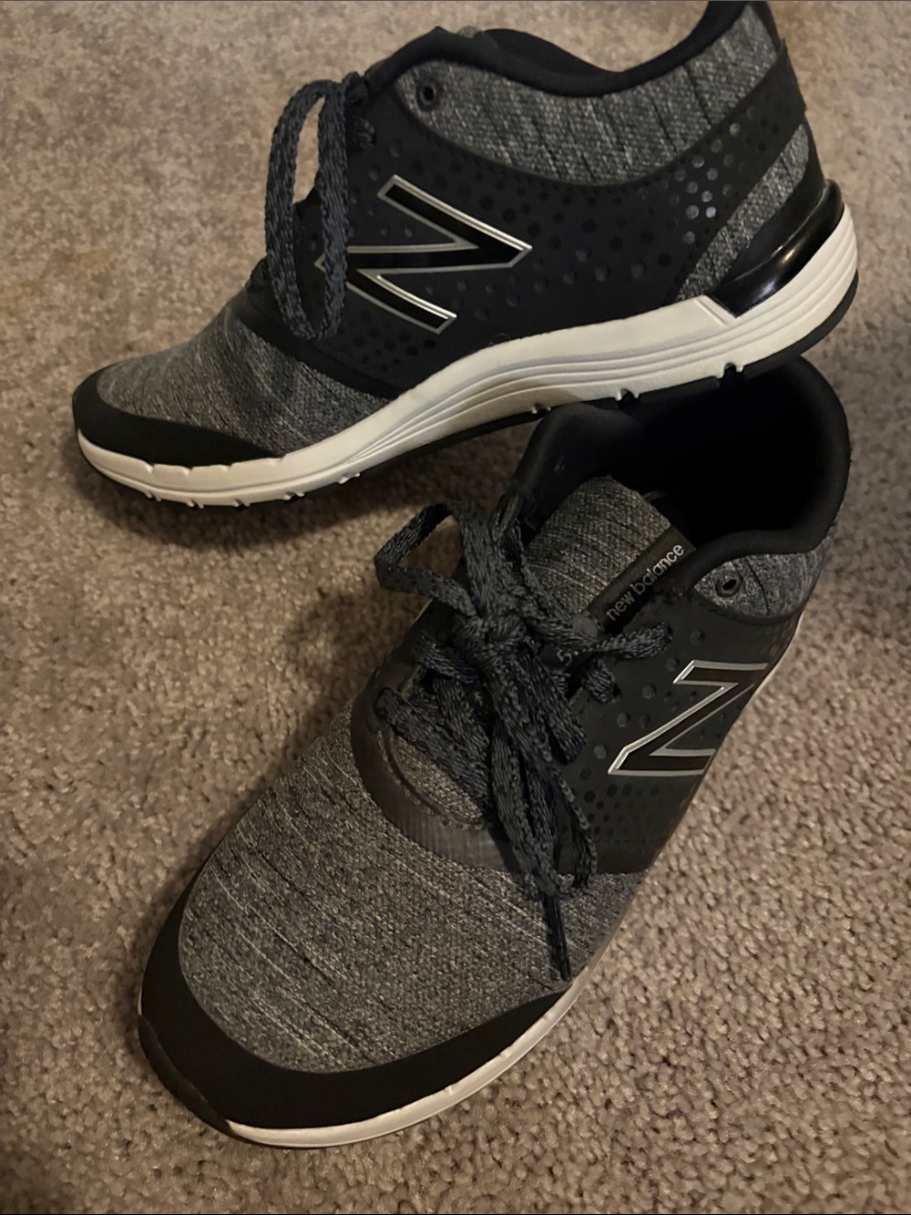 New Balance Men's Gray and Black Athletic Sneakers
